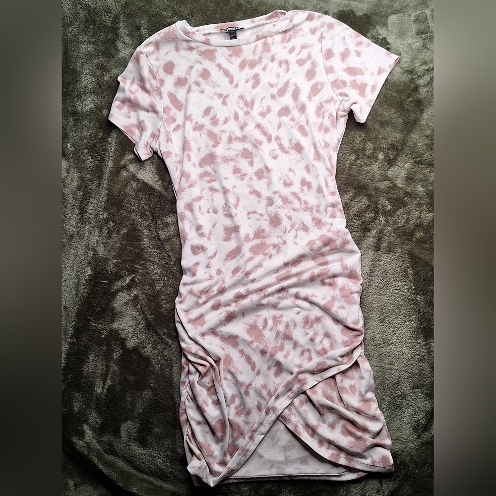 Used EXPRESS Size M‎ Synched Dress, White, Pink, Stretch